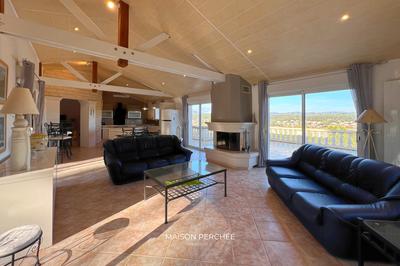 Villa - 196 m² - 7 pièces