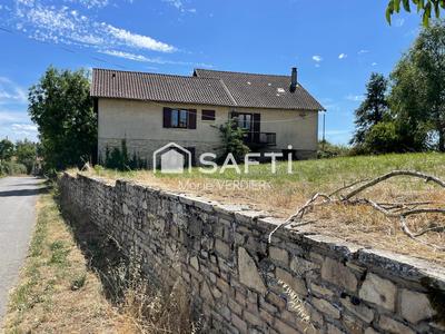 Maison - 290 m² - 13 pièces