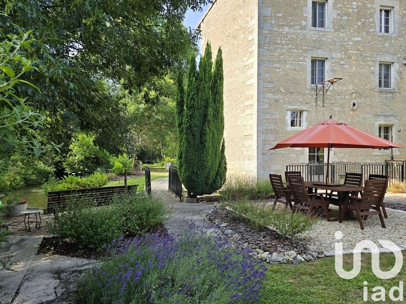 Maison - 658 m² - 20 pièces