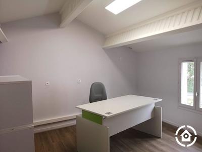 Bureau - 43 m² - 2 pièces