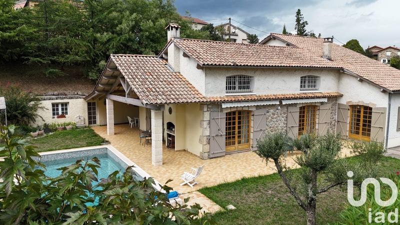 Maison - 173 m² - 9 pièces