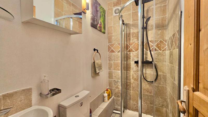 Appartement - 97 m² - 5 pièces