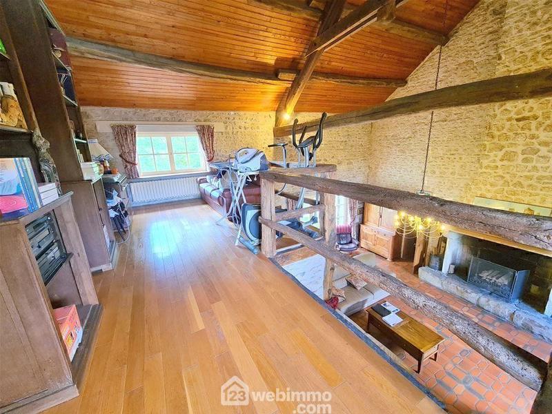 Maison - 192 m² - 7 pièces