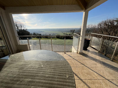 Maison - 190 m² - 7 pièces