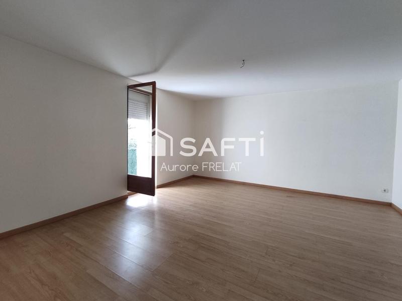 Maison - 280 m² - 10 pièces