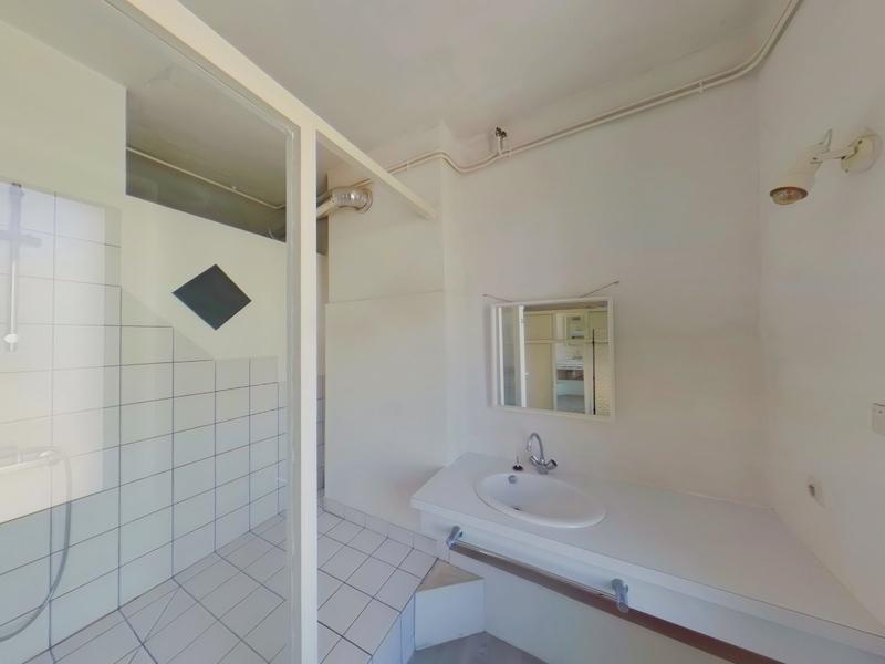 Appartement - 64 m² - 2 pièces