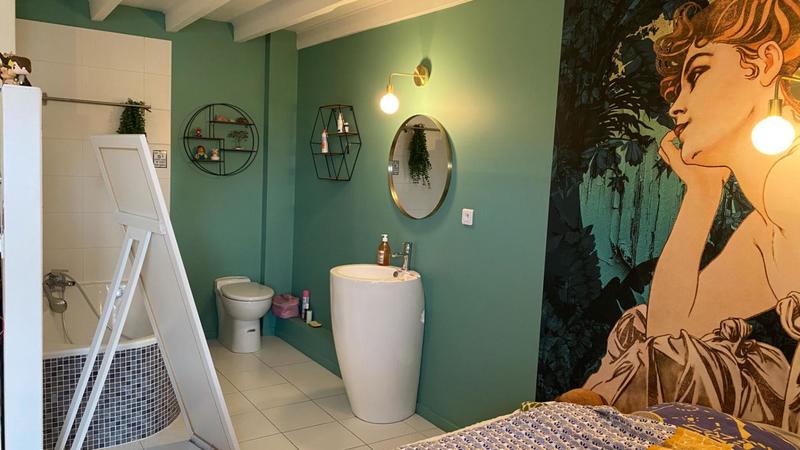 Maison - 233 m² - 7 pièces