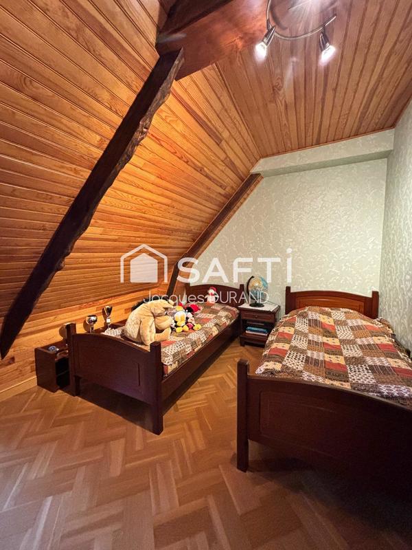 Maison - 153 m² - 6 pièces