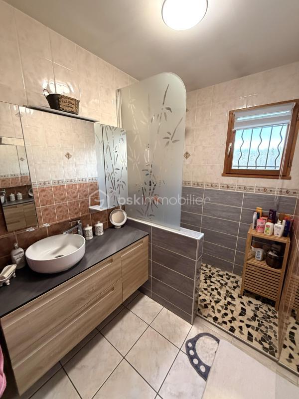 Maison traditionnelle - 118 m² - 5 pièces