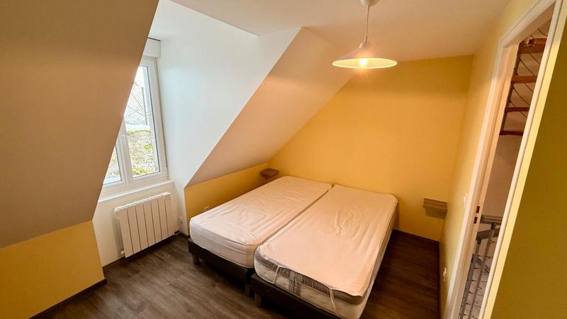 Maison - 93 m² - 7 pièces