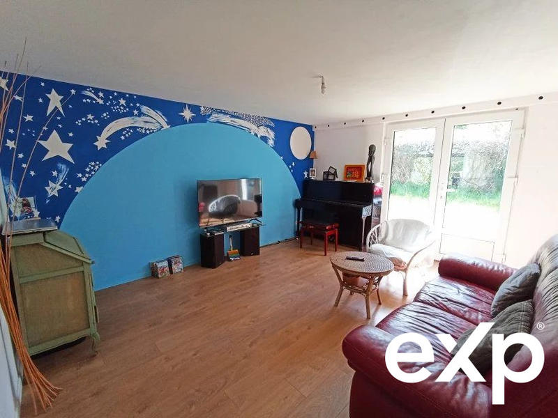 Maison - 214 m² - 9 pièces