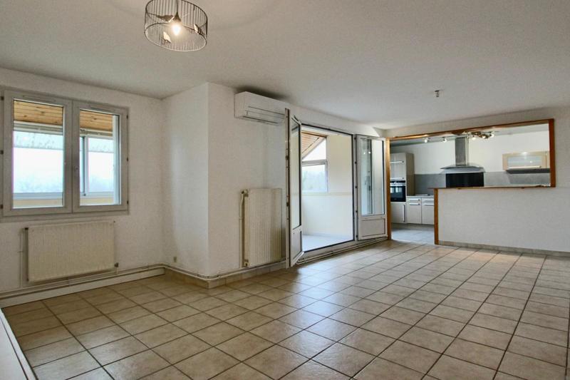 Appartement - 102 m² - 5 pièces