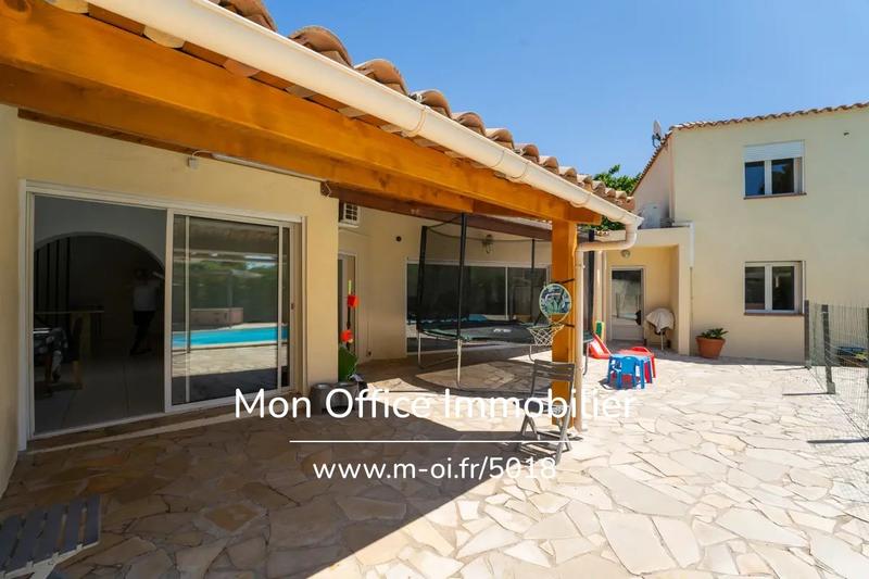 Villa - 205 m² - 7 pièces