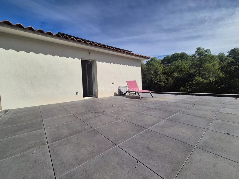 Maison - 179 m² - 7 pièces