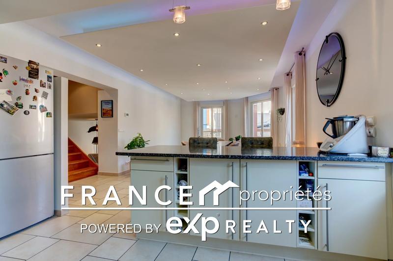 Maison traditionnelle - 167 m² - 6 pièces