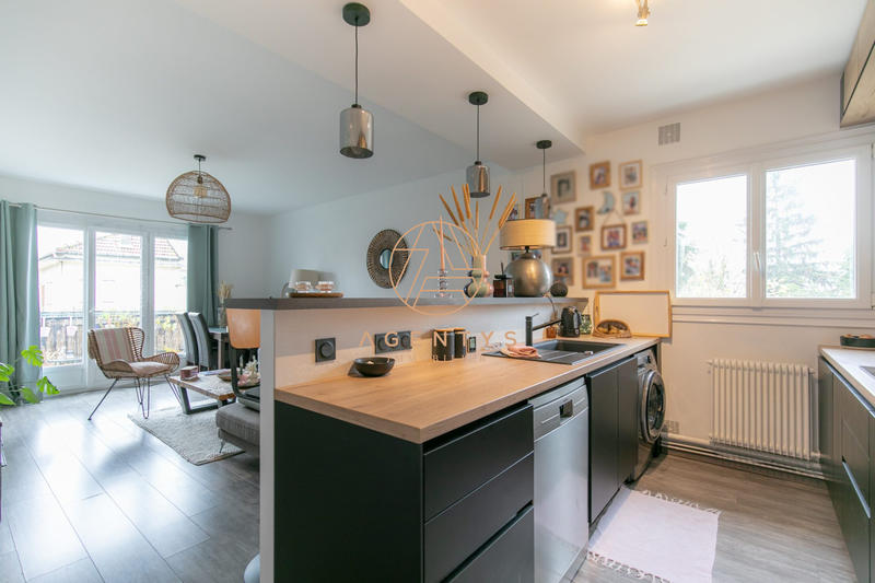 Appartement - 72 m² - 3 pièces