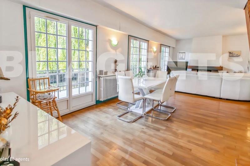 Maison - 182 m² - 6 pièces