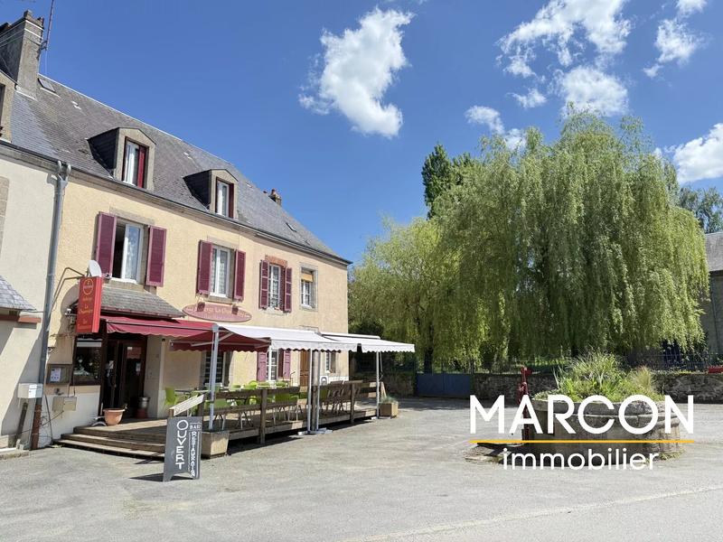 Maison de village - 300 m² - 9 pièces