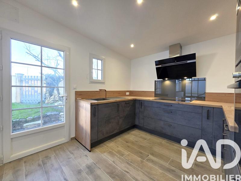 Maison - 90 m² - 4 pièces