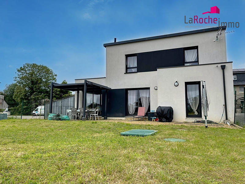 Maison contemporaine - 121 m² - 6 pièces