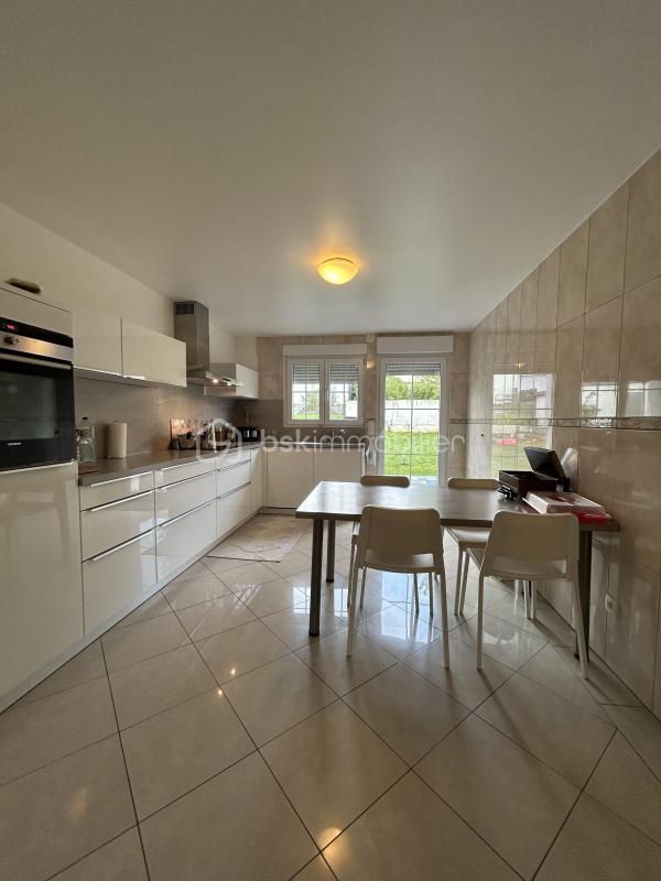 Maison - 157 m² - 8 pièces