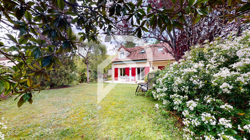 Maison - 150 m² - 7 pièces