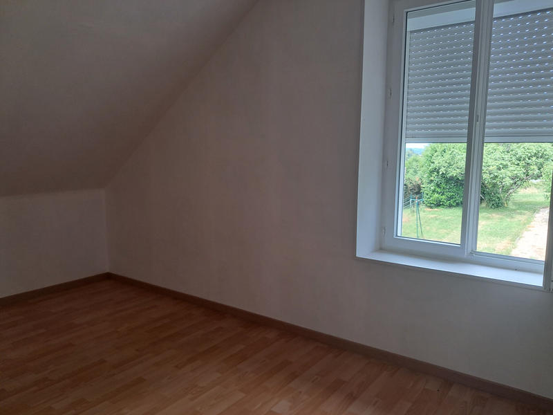 Maison - 96 m² - 5 pièces