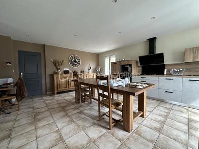 Villa - 145 m² - 5 pièces