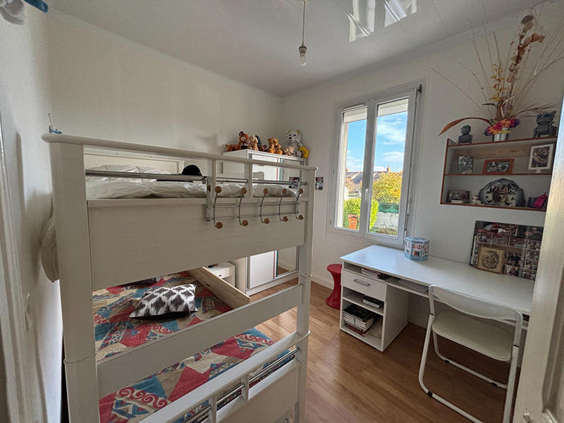 Maison - 199 m² - 9 pièces