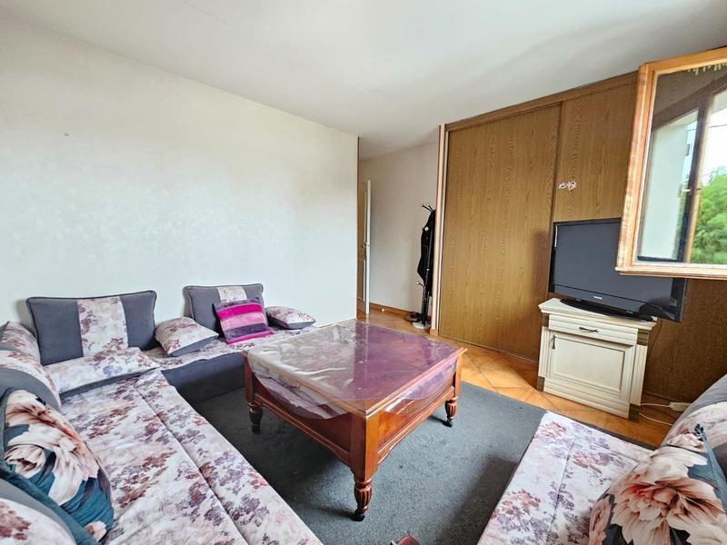 Maison - 270 m² - 15 pièces