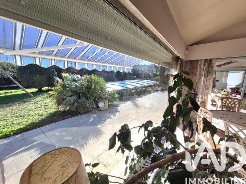 Maison de maîtres - 227 m² - 7 pièces