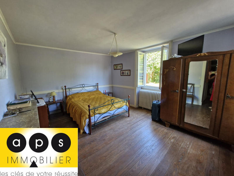 Maison - 210 m² - 8 pièces