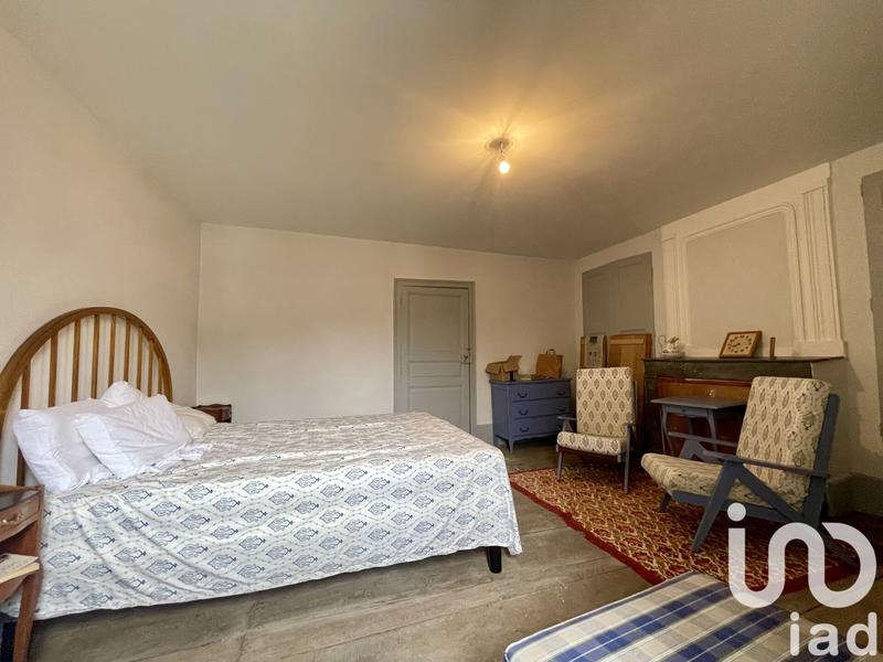 Maison - 422 m² - 8 pièces