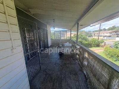 Maison - 338 m² - 8 pièces