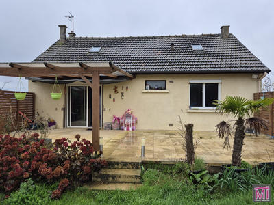 Maison - 86 m² - 6 pièces