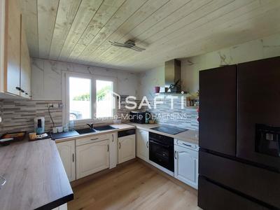 Maison - 99 m² - 4 pièces