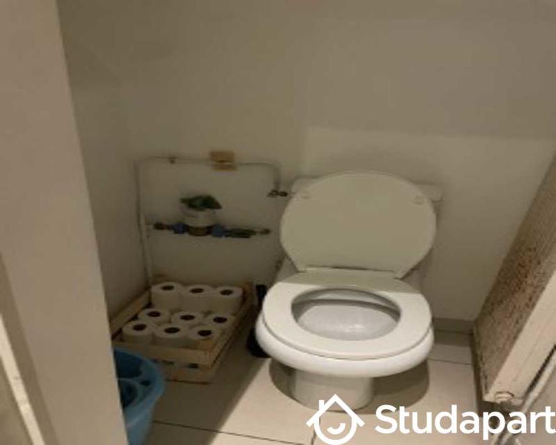 Chambre - 120 m² - 1 pièce