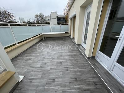 Appartement - 75 m² - 3 pièces
