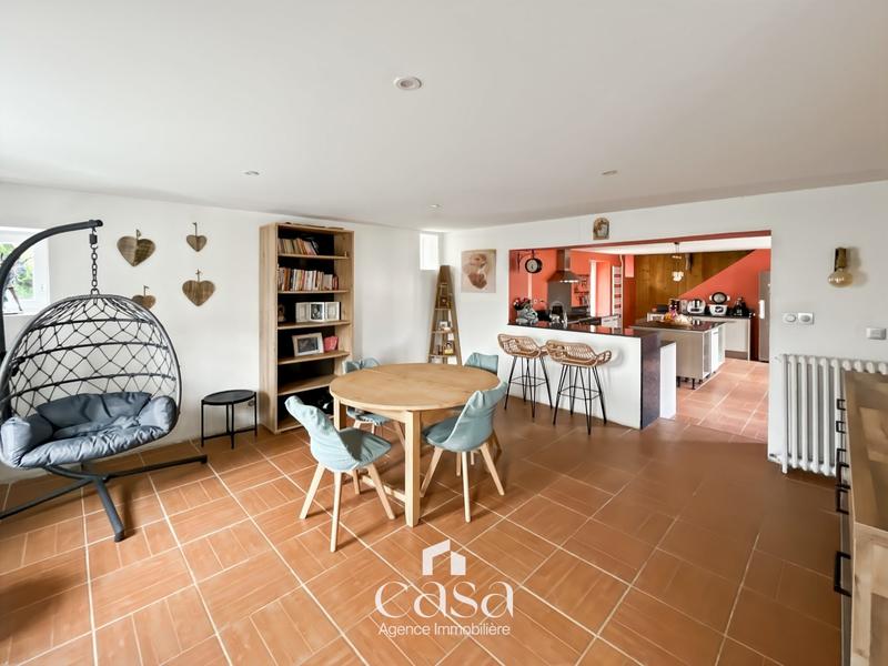 Maison - 166 m² - 6 pièces