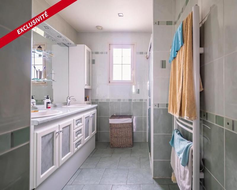 Maison traditionnelle - 130 m² - 6 pièces