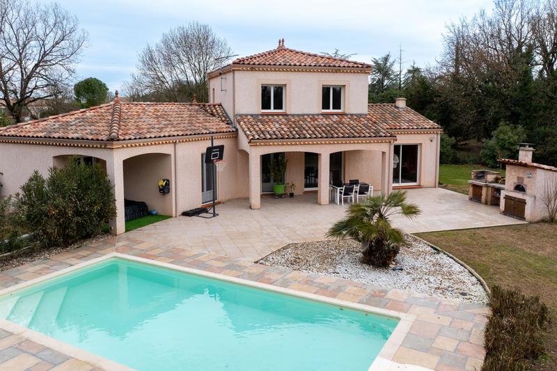 Maison - 134 m² - 5 pièces