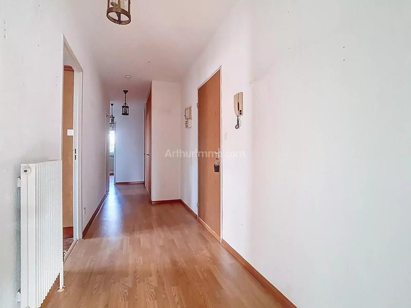 Appartement - 90 m² - 4 pièces