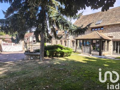 Maison - 250 m² - 7 pièces