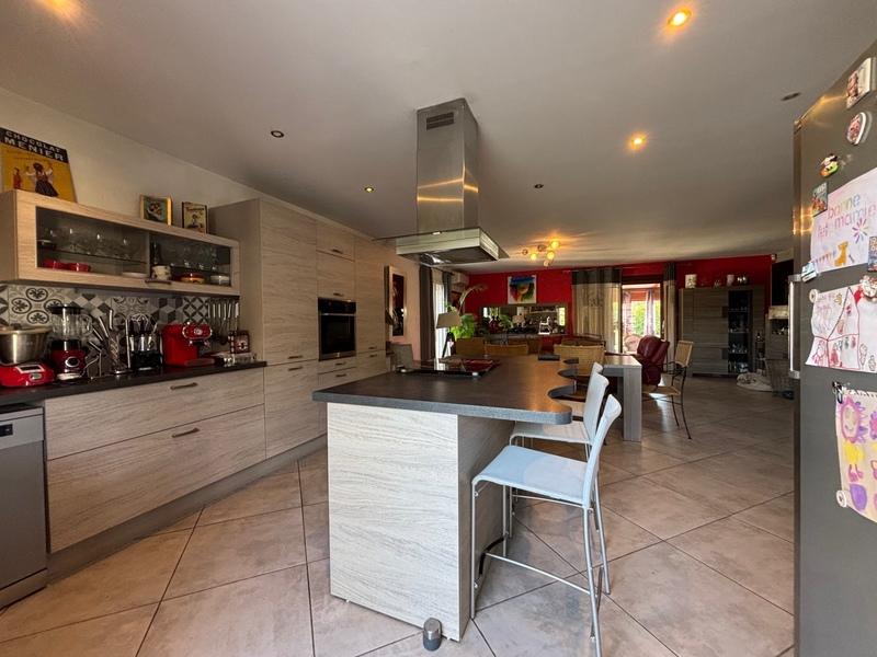 Maison - 167 m² - 5 pièces