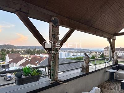 Appartement - 92 m² - 5 pièces