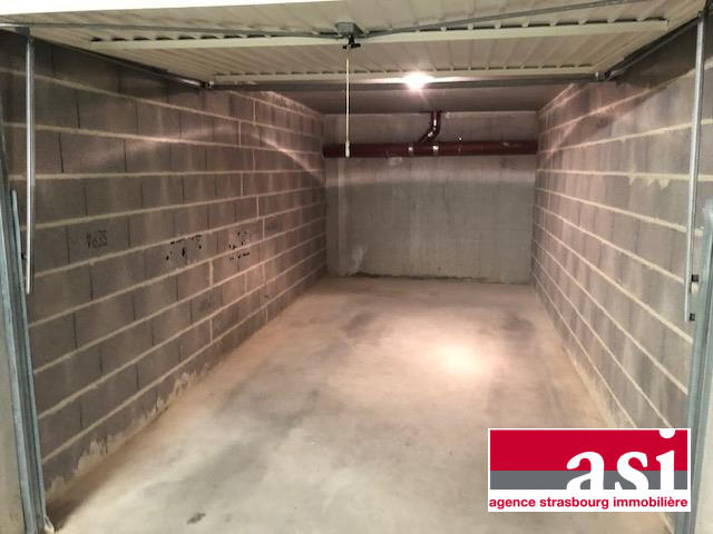 Parking / Garage - 12 m²