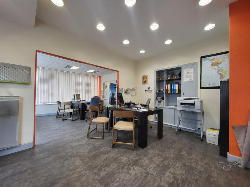 Local commercial - 63 m² - 3 pièces