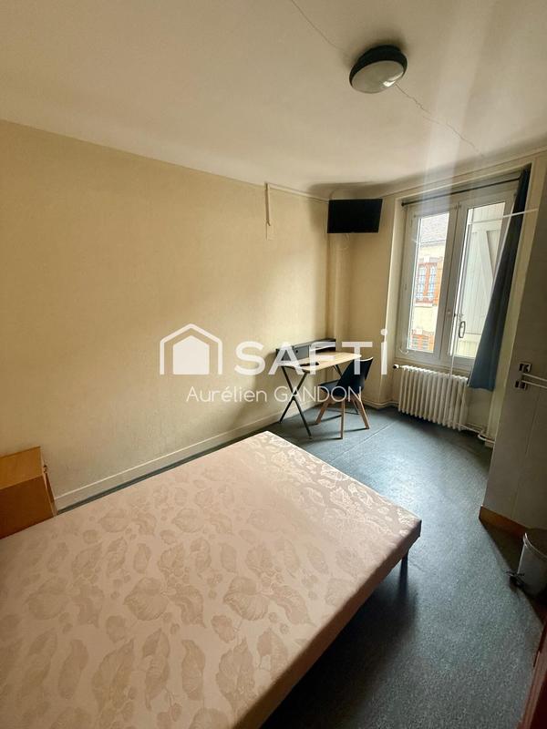 Local commercial - 240 m² - 10 pièces