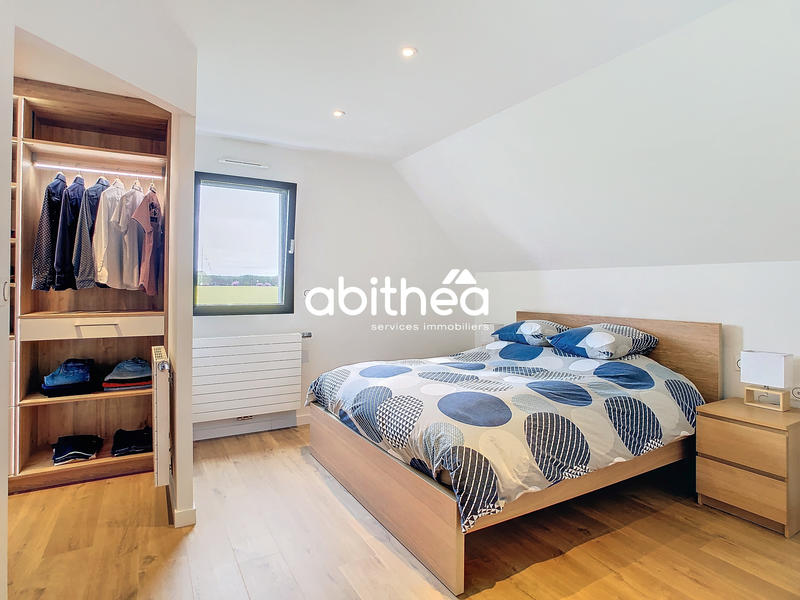 Maison - 137 m² - 6 pièces