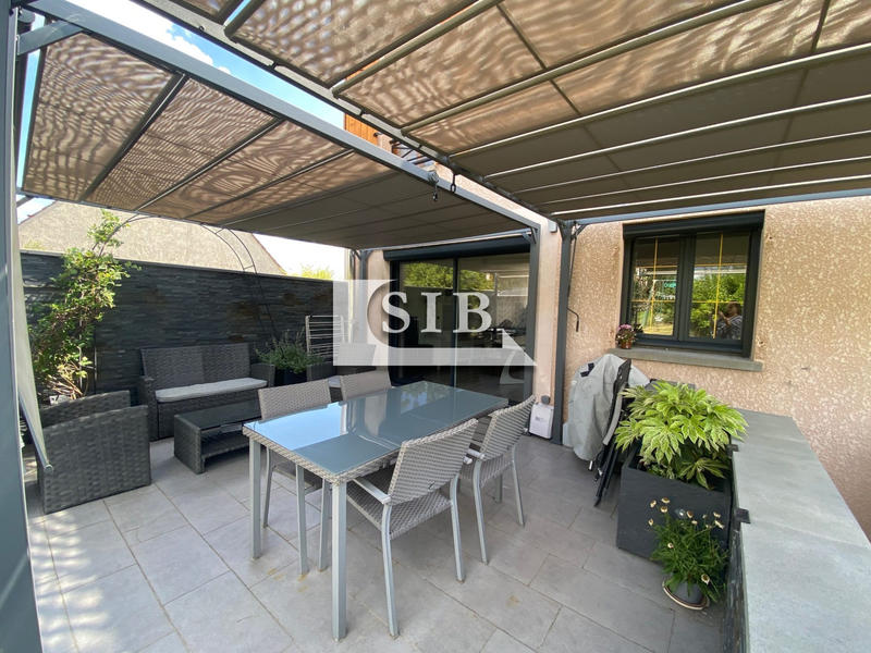 Maison - 98 m² - 6 pièces